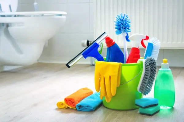 Tips For Speed Cleaning Your Bathroom