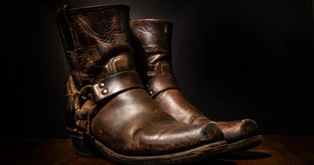 3 Methods To Polish Leather Boots